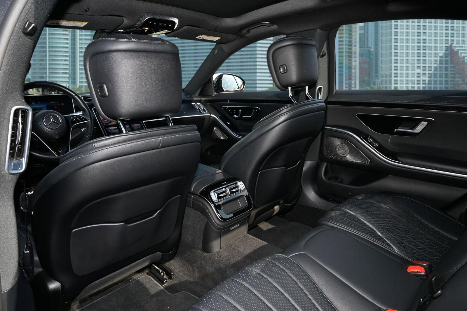 Used 2023 Mercedes-Benz S 500 4MATIC w/ AMG Line image 18