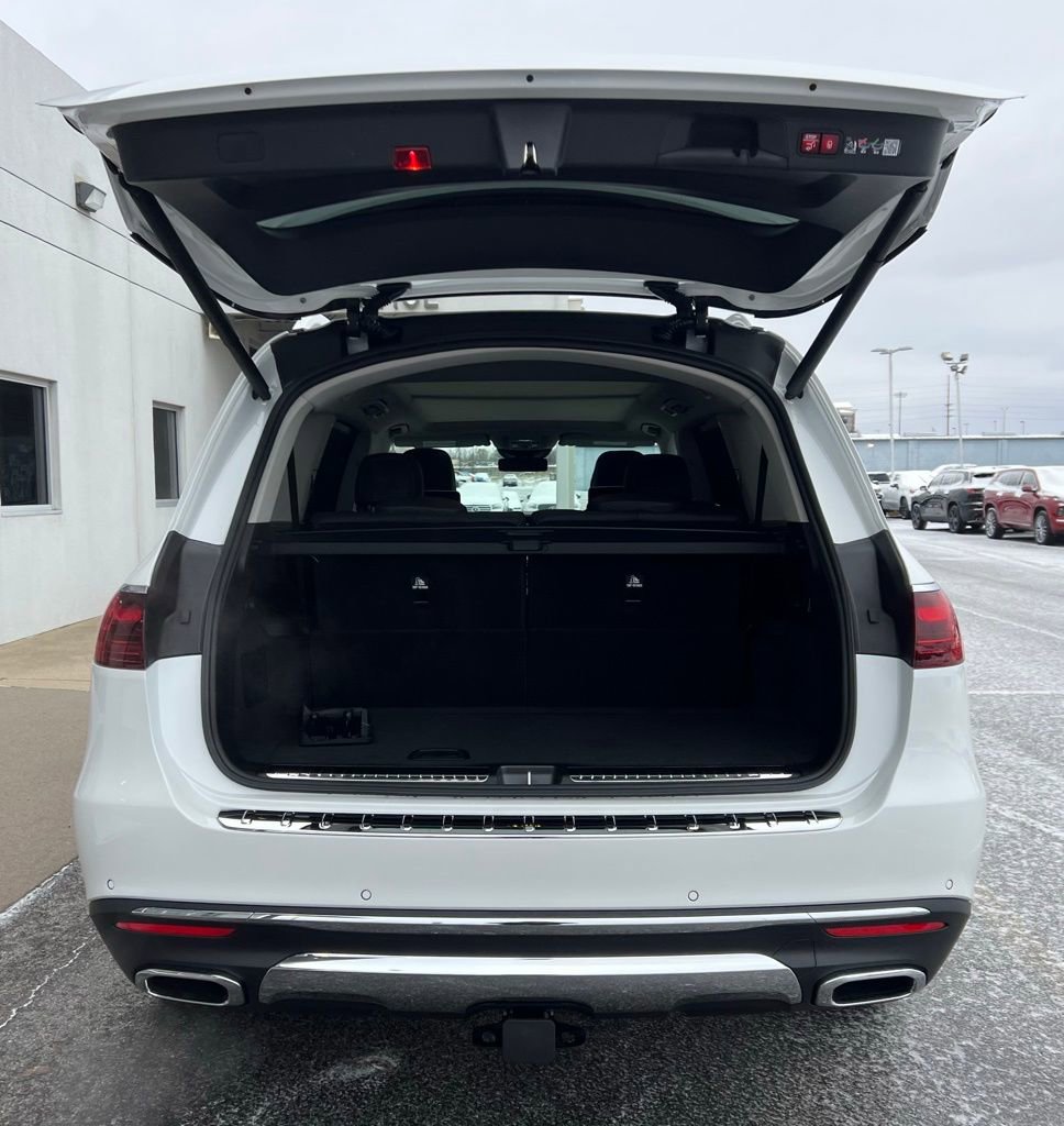 New 2026 Mercedes-Benz GLS 450 4MATIC image 31