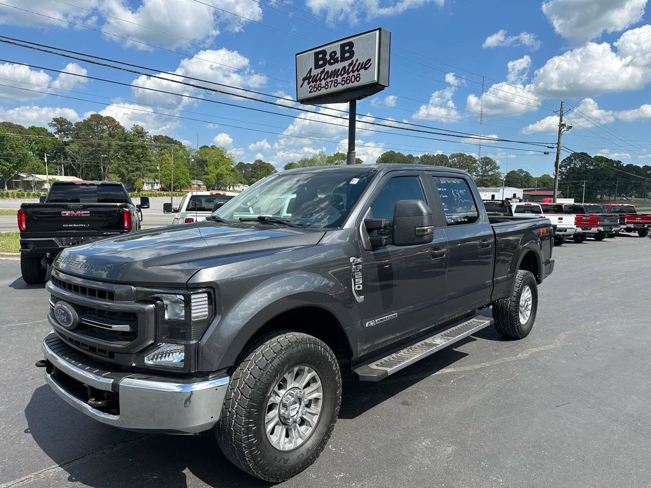 Used 2020 Ford F250 XL w/ STX Appearance Package AWD/4WD image 1