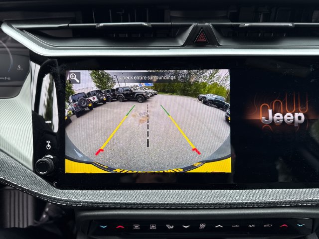 New 2026 Jeep Cherokee Laredo AWD/4WD image 24