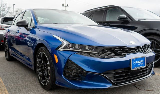 Used 2021 Kia K5 GT-Line w/ GT-Line FWD Premium Package image 3