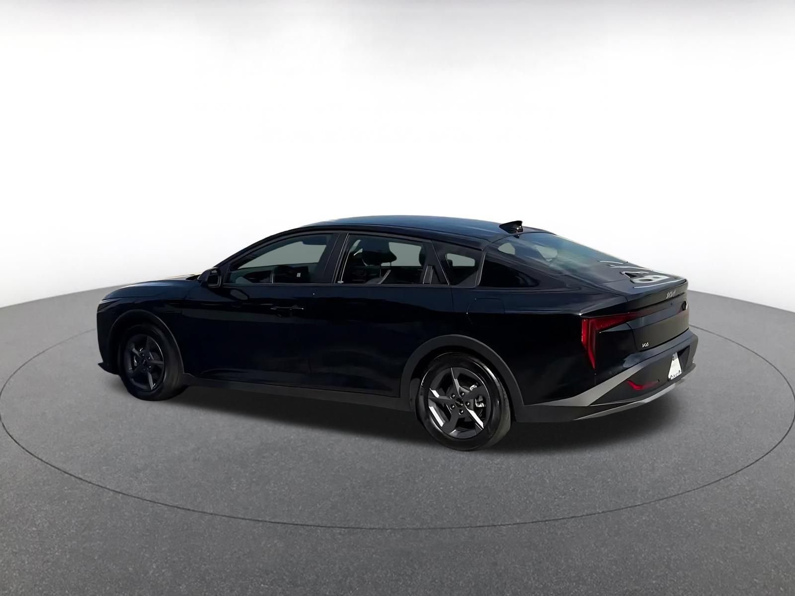 Used 2026 Kia K4 FWD image 9