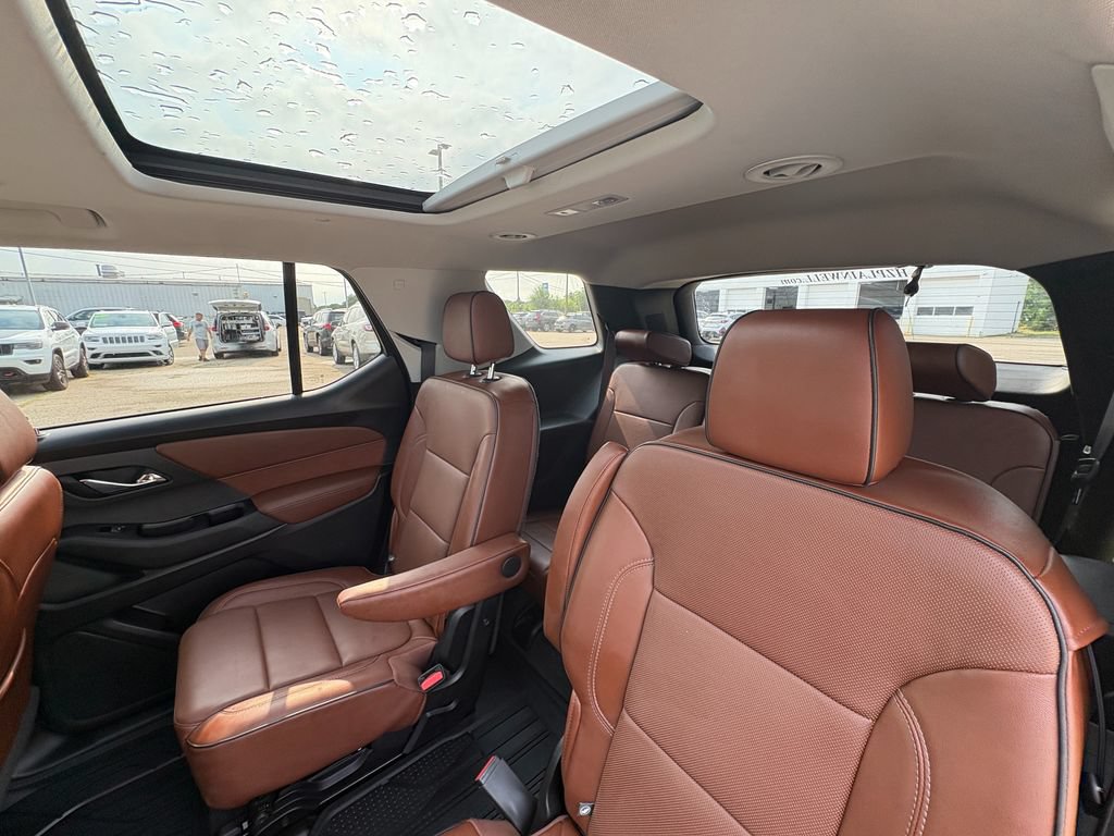 Used 2019 Chevrolet Traverse High Country w/ LPO, 'HIT The Road' Package AWD/4WD image 22
