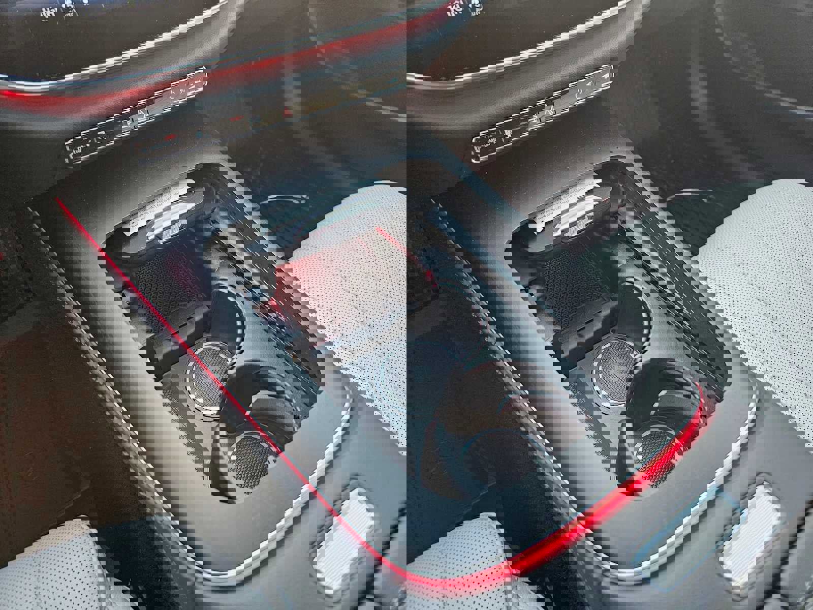 Used 2025 Mercedes-Benz E 450 4MATIC Sedan image 28