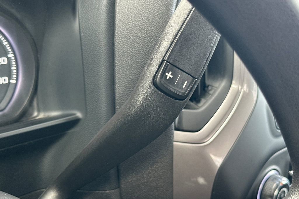 Used 2023 Chevrolet Silverado 1500 Custom AWD/4WD image 22