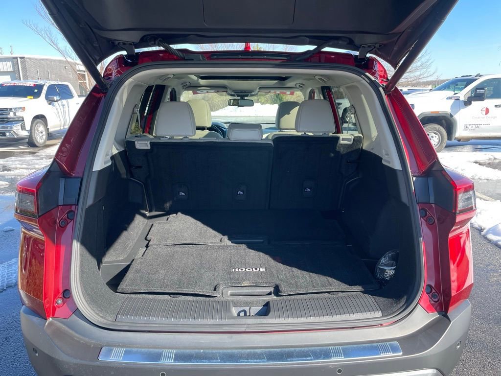Used 2023 Nissan Rogue SL w/ SL Premium Package image 7