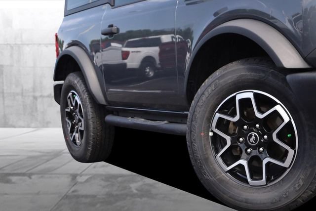 Used 2022 Ford Bronco 2-Door AWD/4WD image 3