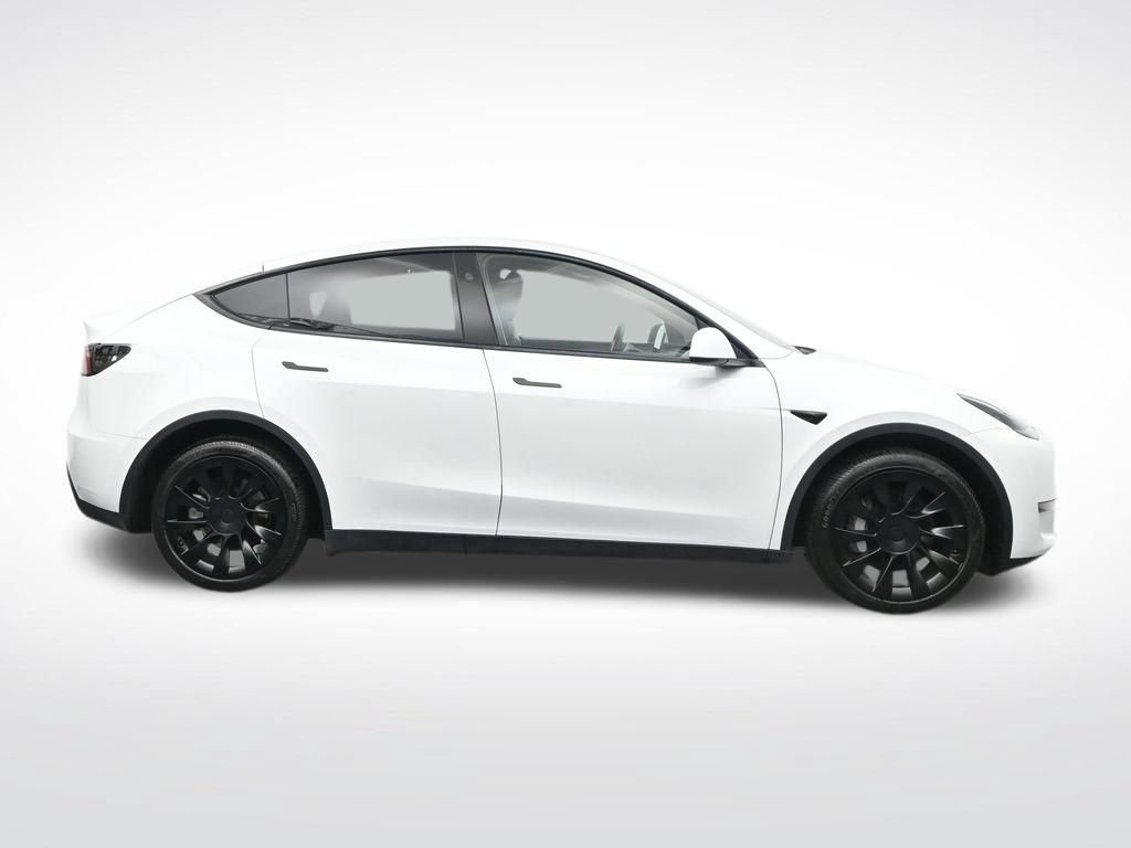 Used 2023 Tesla Model Y Long Range AWD/4WD image 4