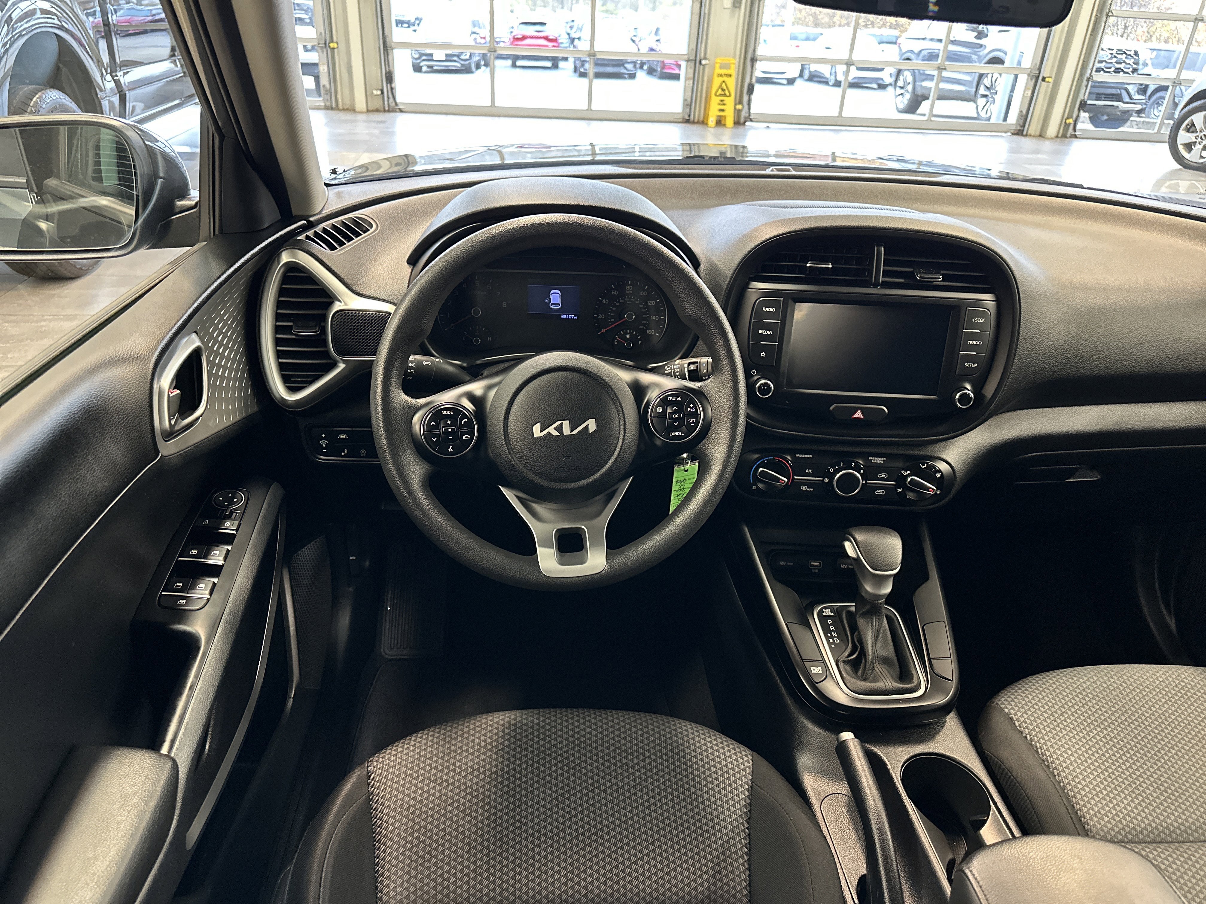 Used 2022 Kia Soul LX w/ Technology Package video 2