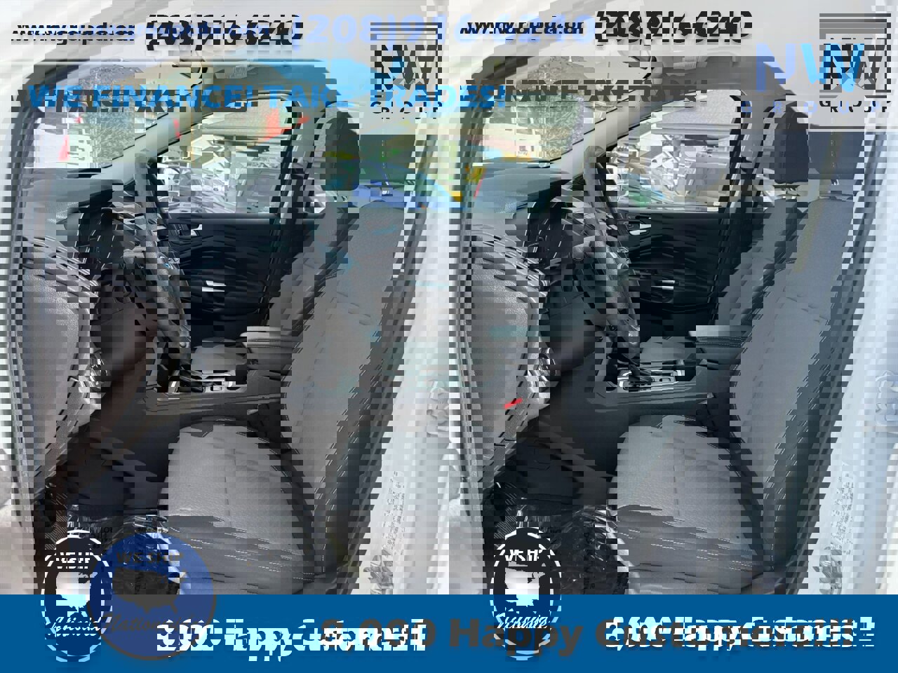 Used 2017 Ford Escape SE w/ SE Cold Weather Package image 4