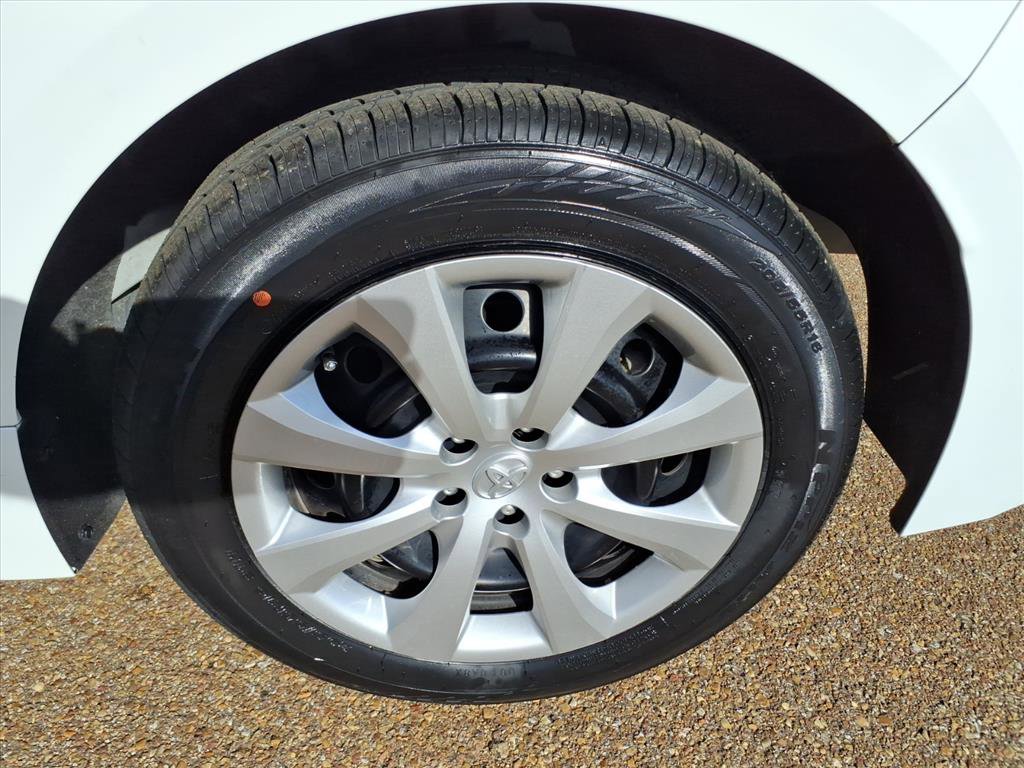 Used 2024 Toyota Corolla LE image 13