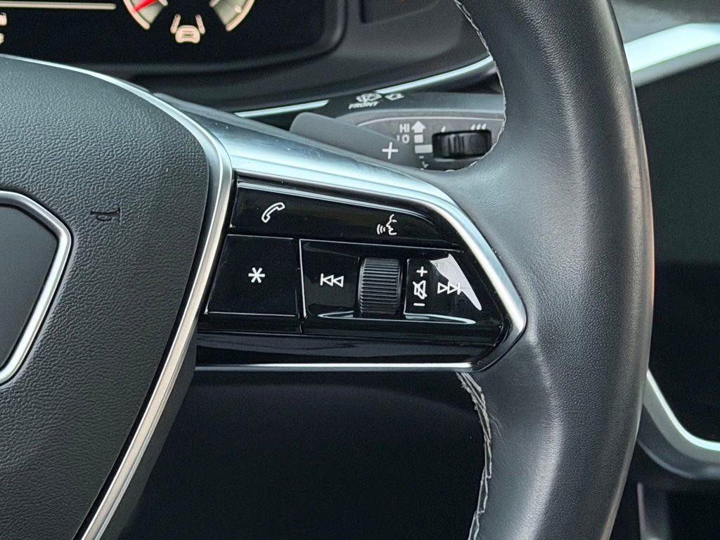 Used 2023 Audi A6 Premium Plus w/ Premium Plus Package image 18