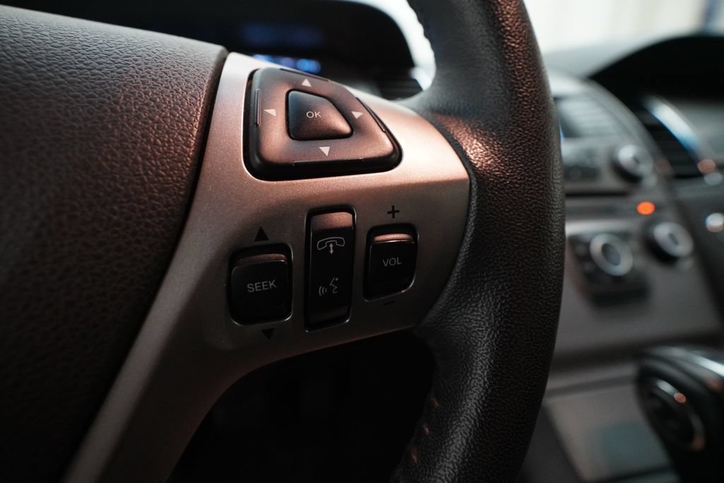 Used 2018 Ford Taurus SEL FWD image 20