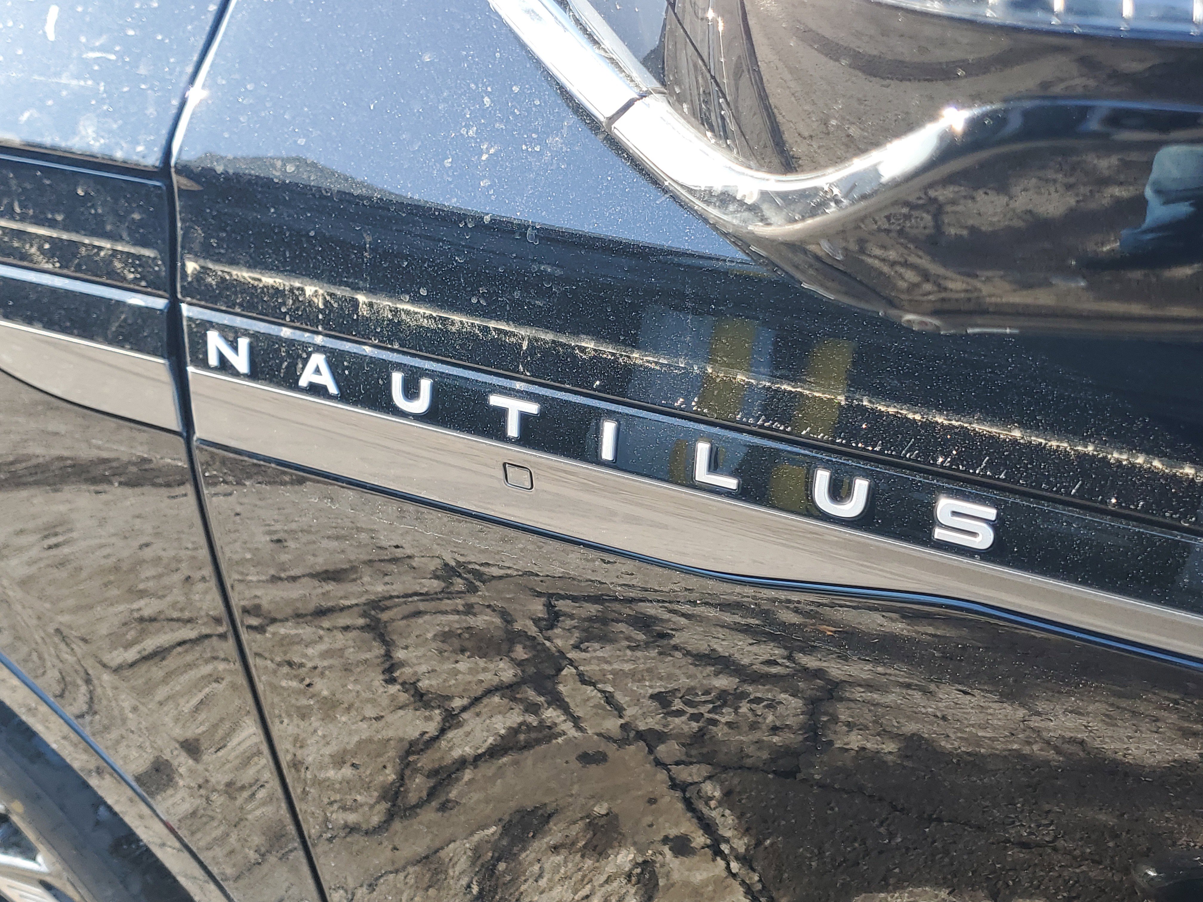 New 2026 Lincoln Nautilus Reserve w/ Jet Appearance Package image 7