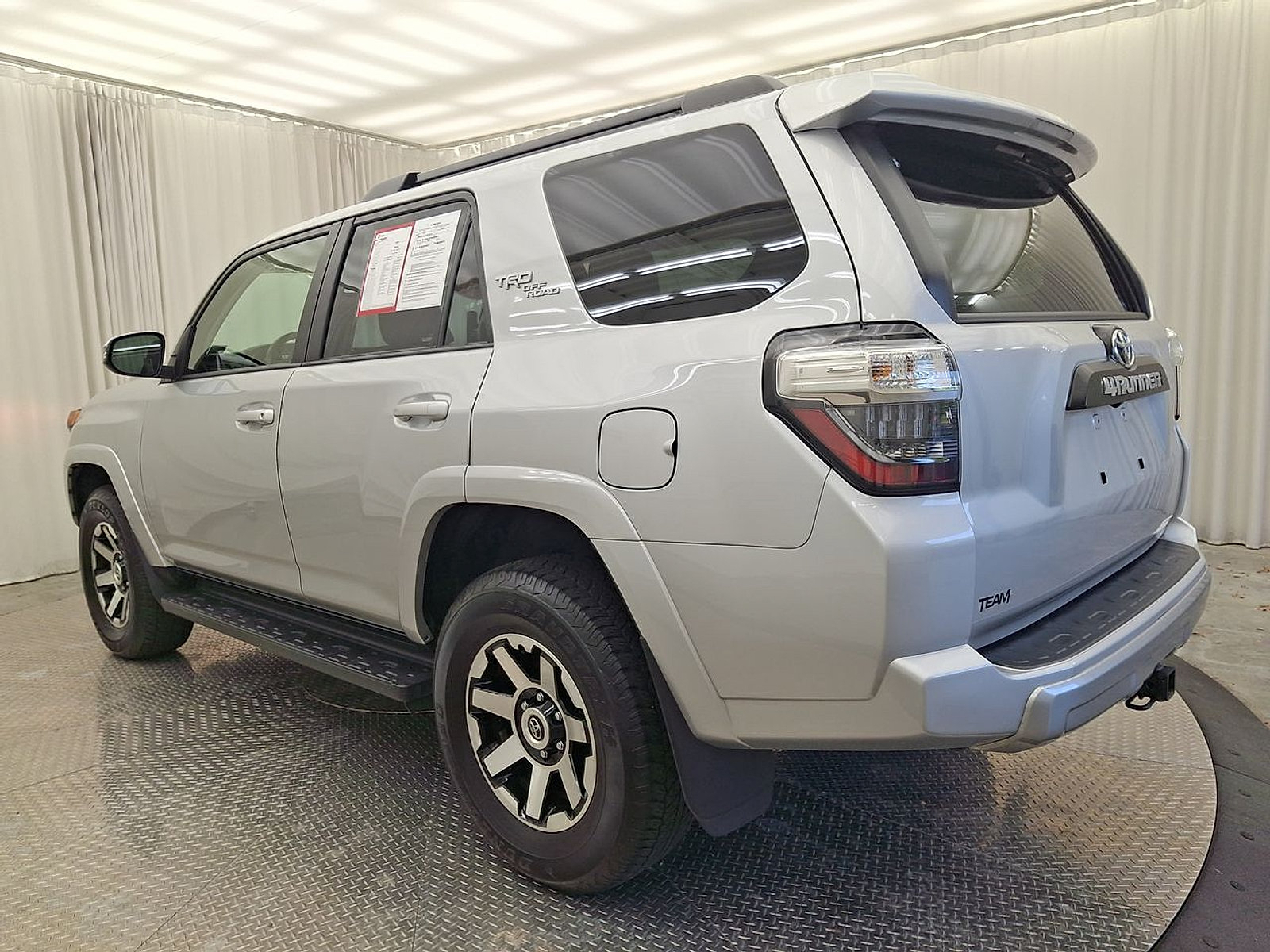 Certified 2024 Toyota 4Runner TRD Off-Road Premium AWD/4WD image 22