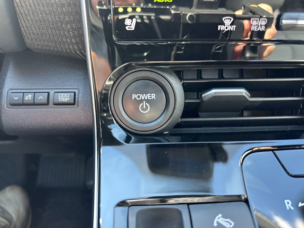 Used 2023 Subaru Solterra Touring image 21