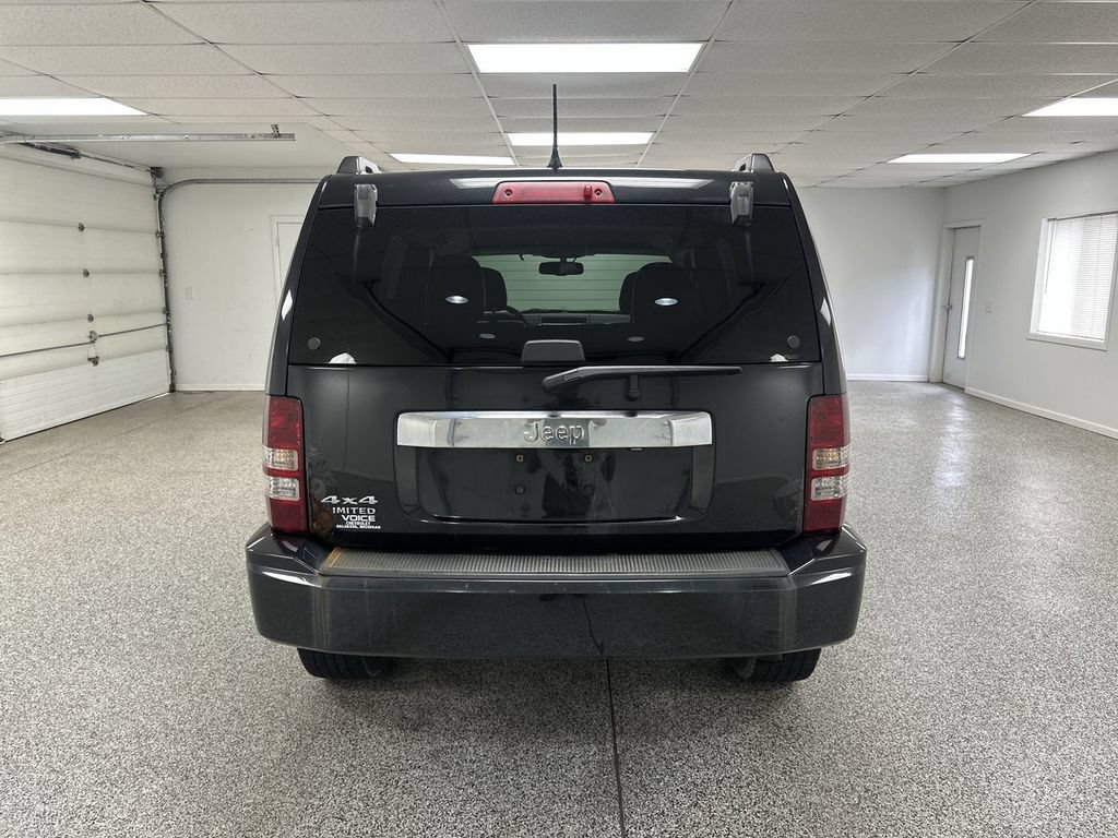 Used 2012 Jeep Liberty Limited Jet AWD/4WD image 7