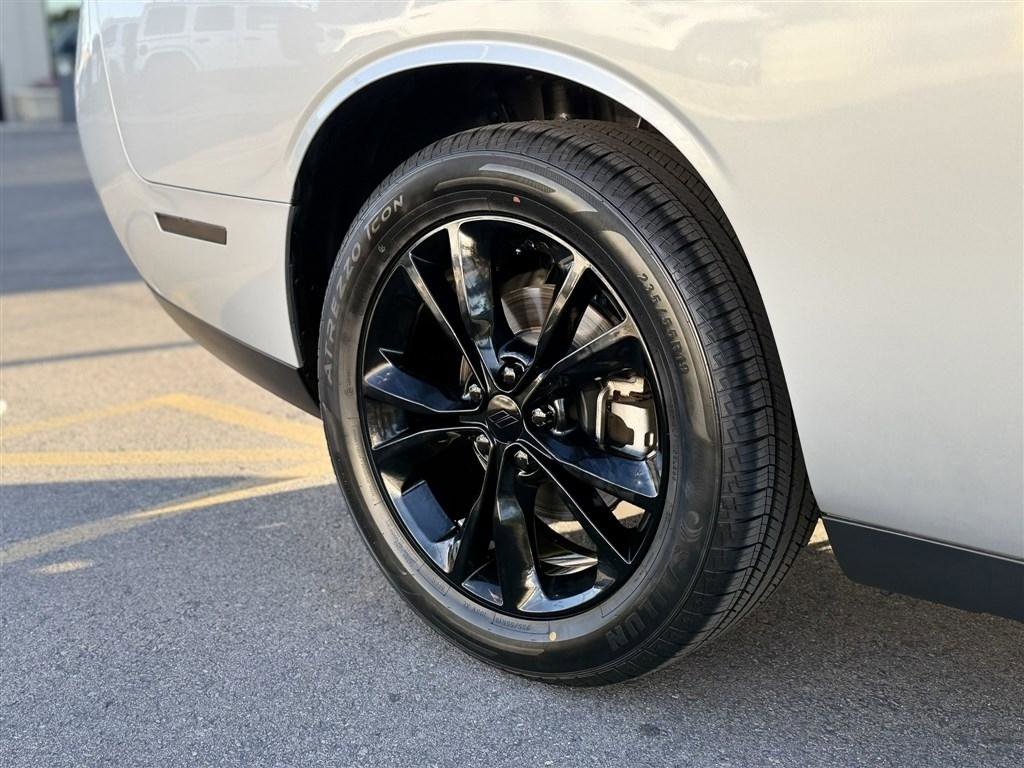 Used 2023 Dodge Challenger SXT w/ Cold Weather Group AWD/4WD image 9