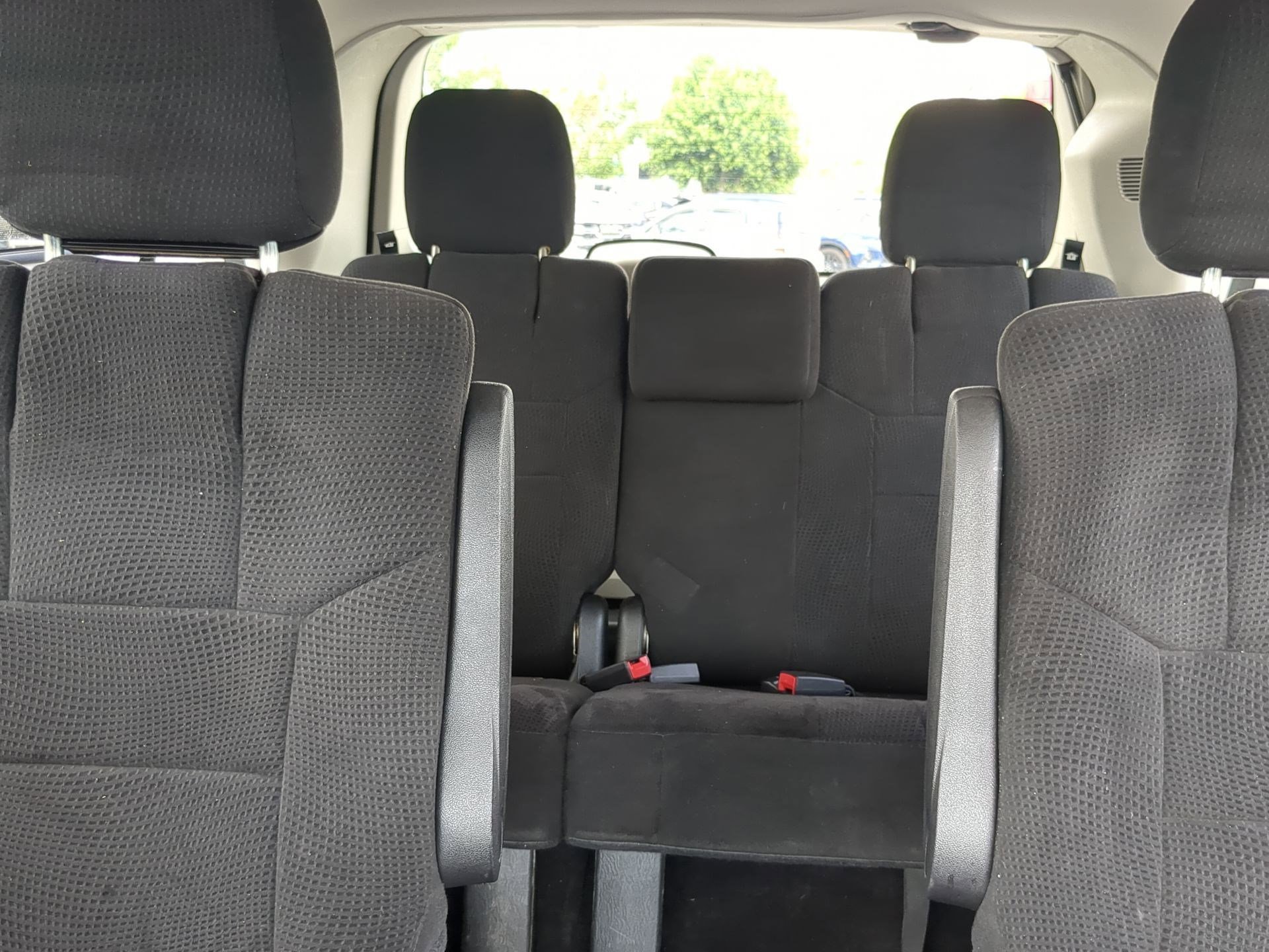 Used 2013 Dodge Grand Caravan SXT w/ UConnect Hands-Free Group FWD image 20
