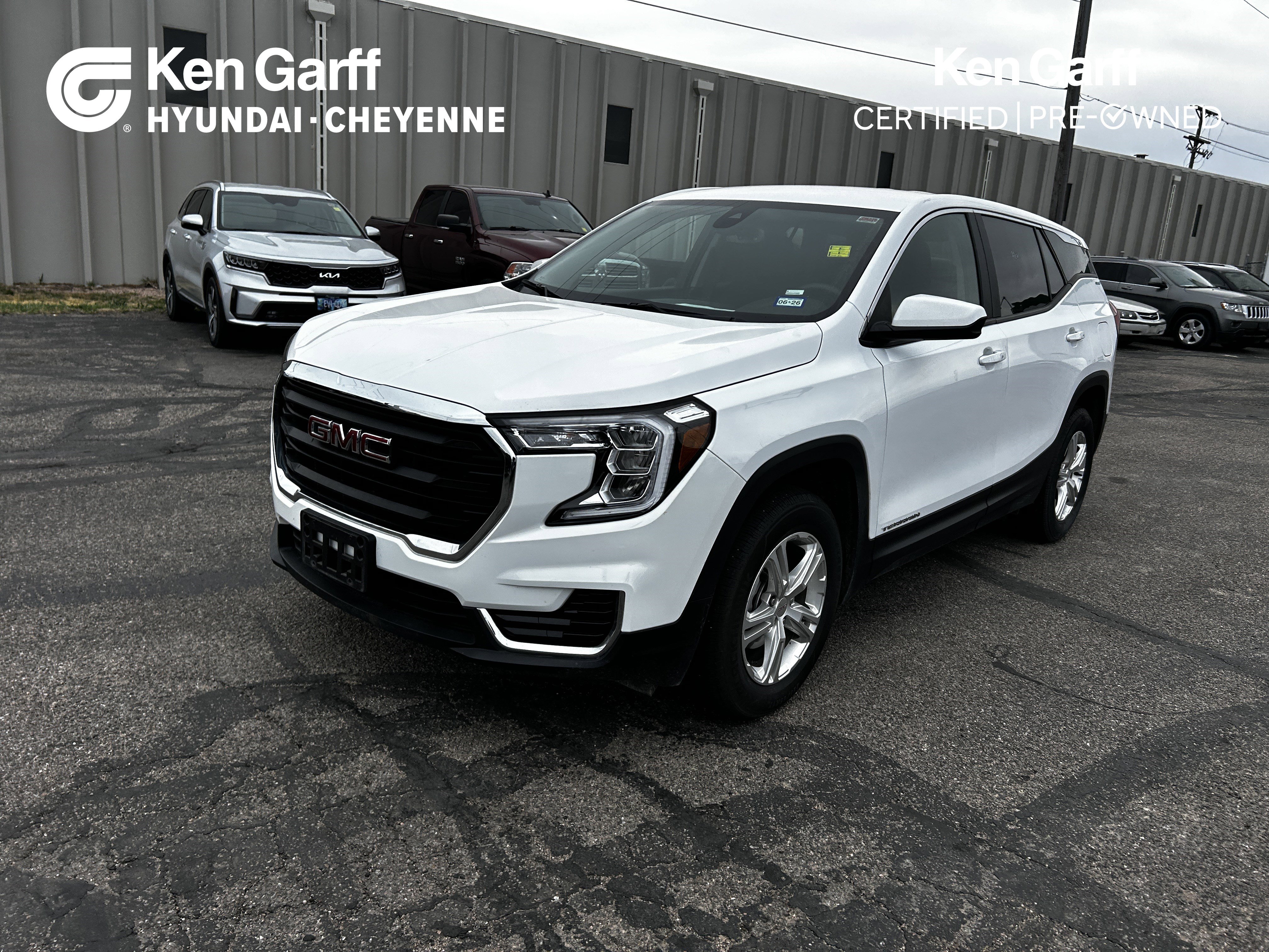 Used 2024 GMC Terrain SLE
