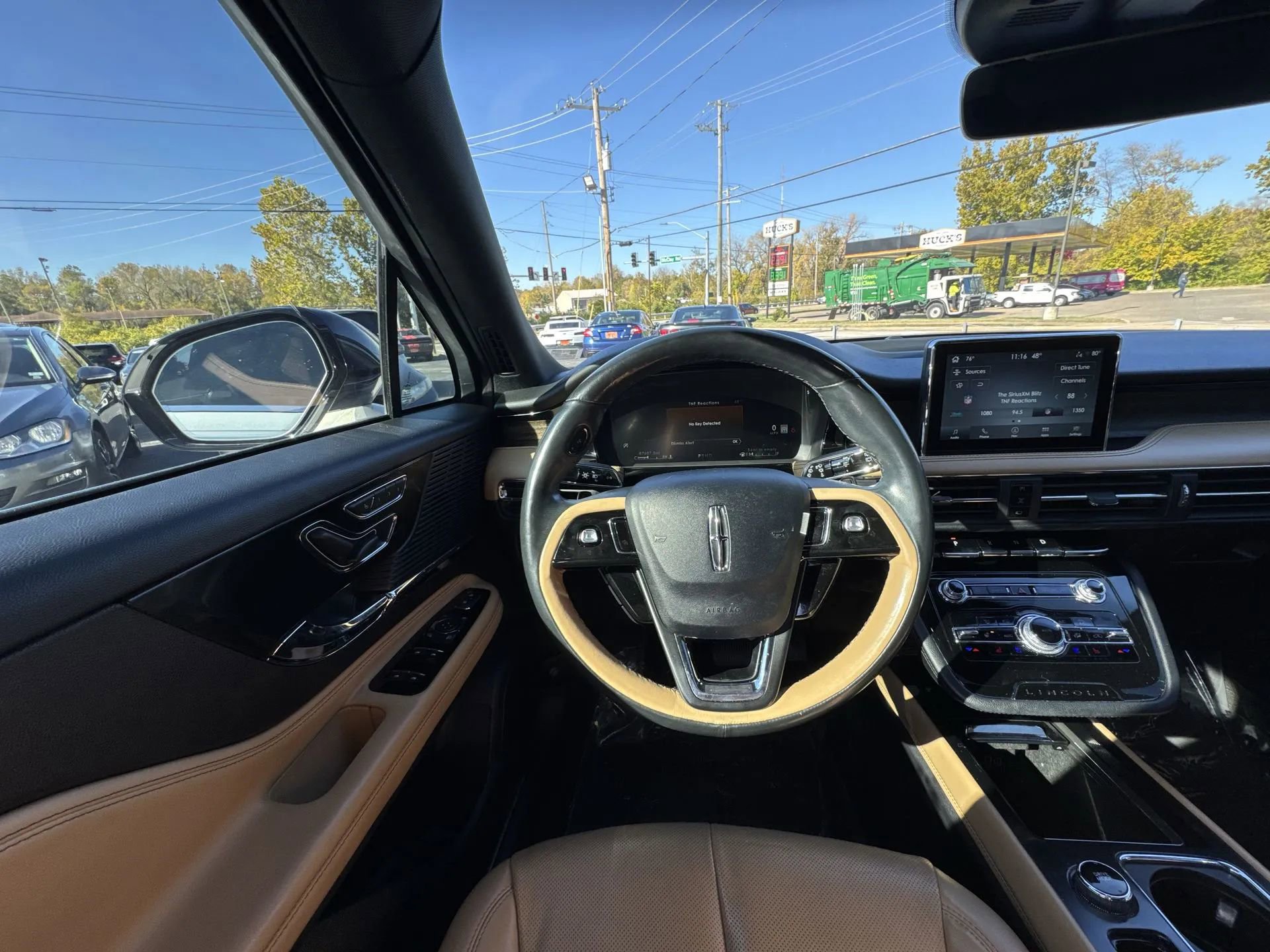 Used 2022 Lincoln Corsair Reserve w/ Elements Package image 11