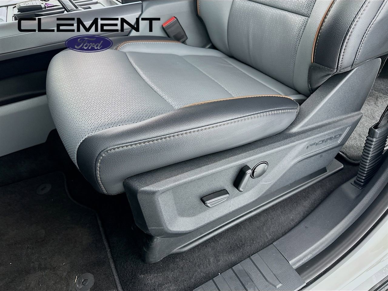 New 2025 Ford F150 Lariat w/ Equipment Group 501A Mid image 27