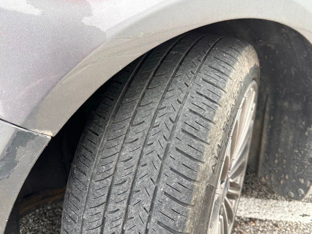 Used 2013 Ford Fusion Titanium FWD image 9