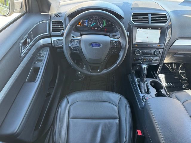 Used 2017 Ford Explorer XLT w/ Equipment Group 202A image 20