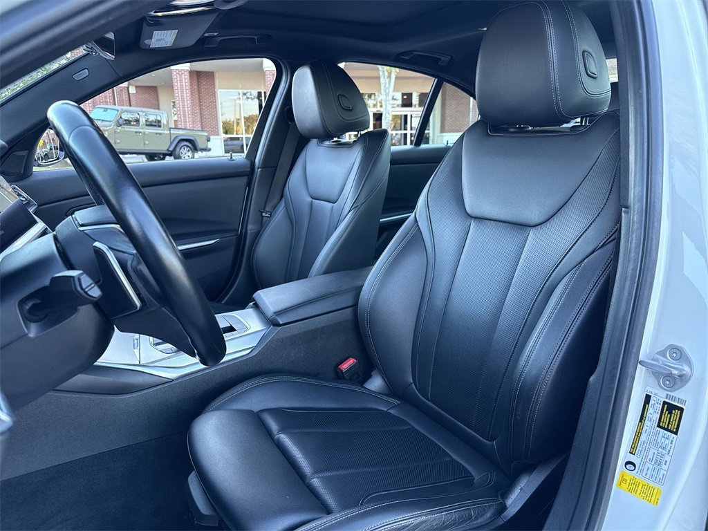 Used 2022 BMW 330i Sedan image 11