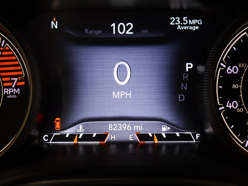 Used 2019 Jeep Cherokee Trailhawk w/ Cold Weather Group AWD/4WD image 40