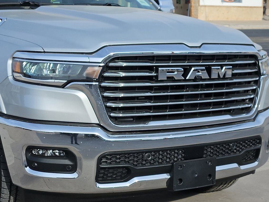 New 2026 RAM 1500 Laramie AWD/4WD image 7