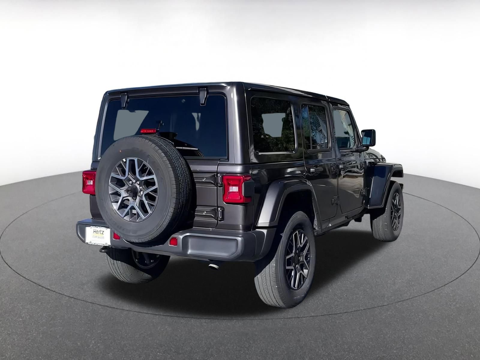 Used 2025 Jeep Wrangler Sahara image 12