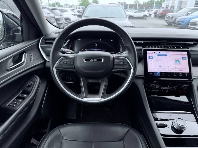 Used 2022 Jeep Grand Cherokee Limited AWD/4WD image 29