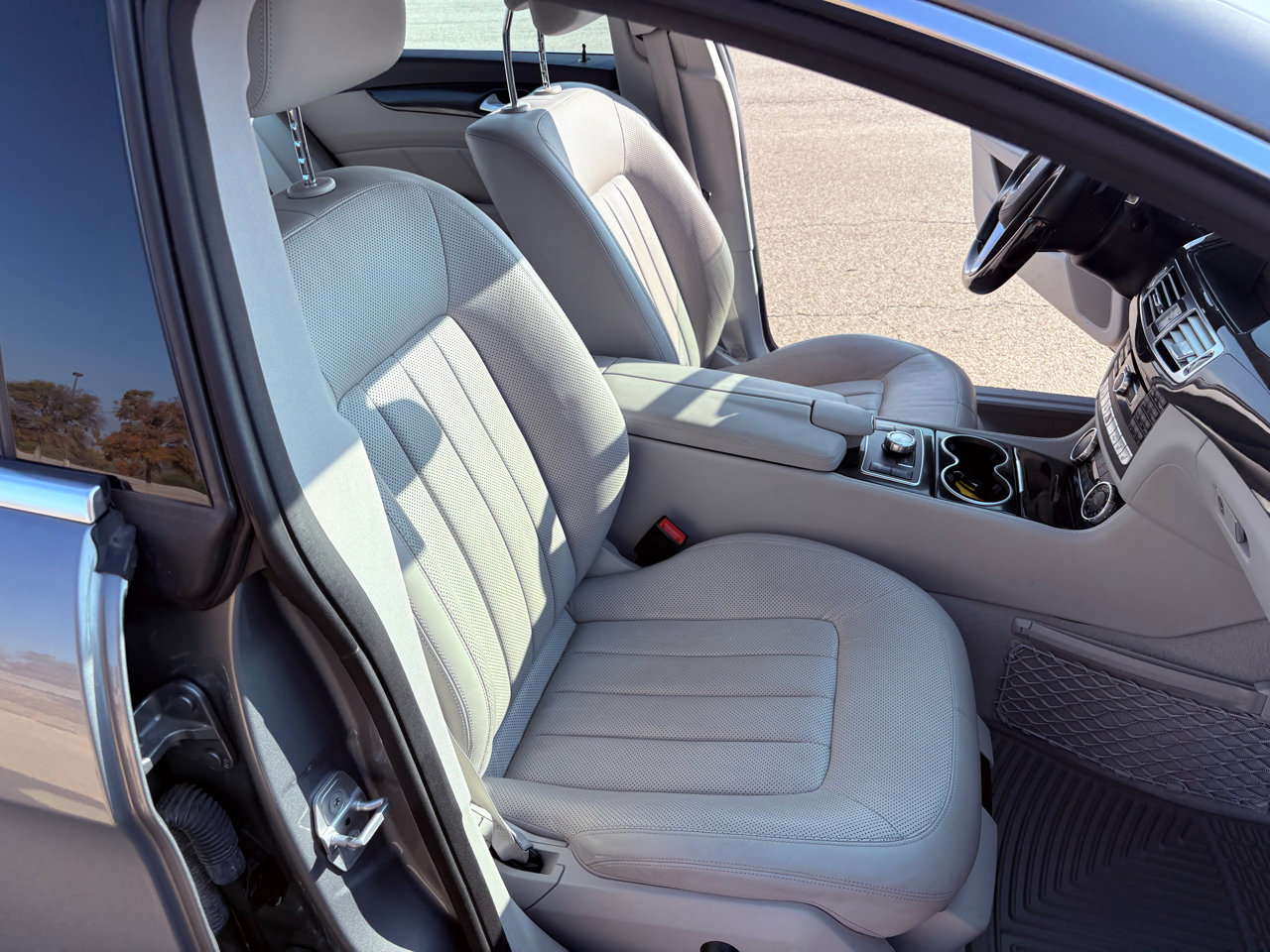 Used 2012 Mercedes-Benz CLS 550 image 34