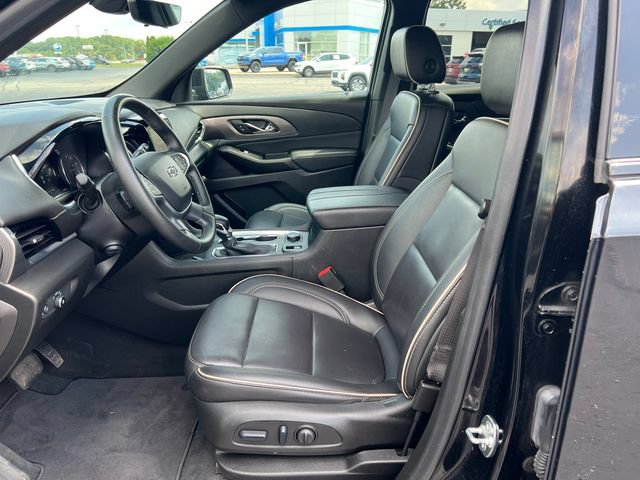 Used 2023 Chevrolet Traverse Premier w/ Redline Edition AWD/4WD image 3