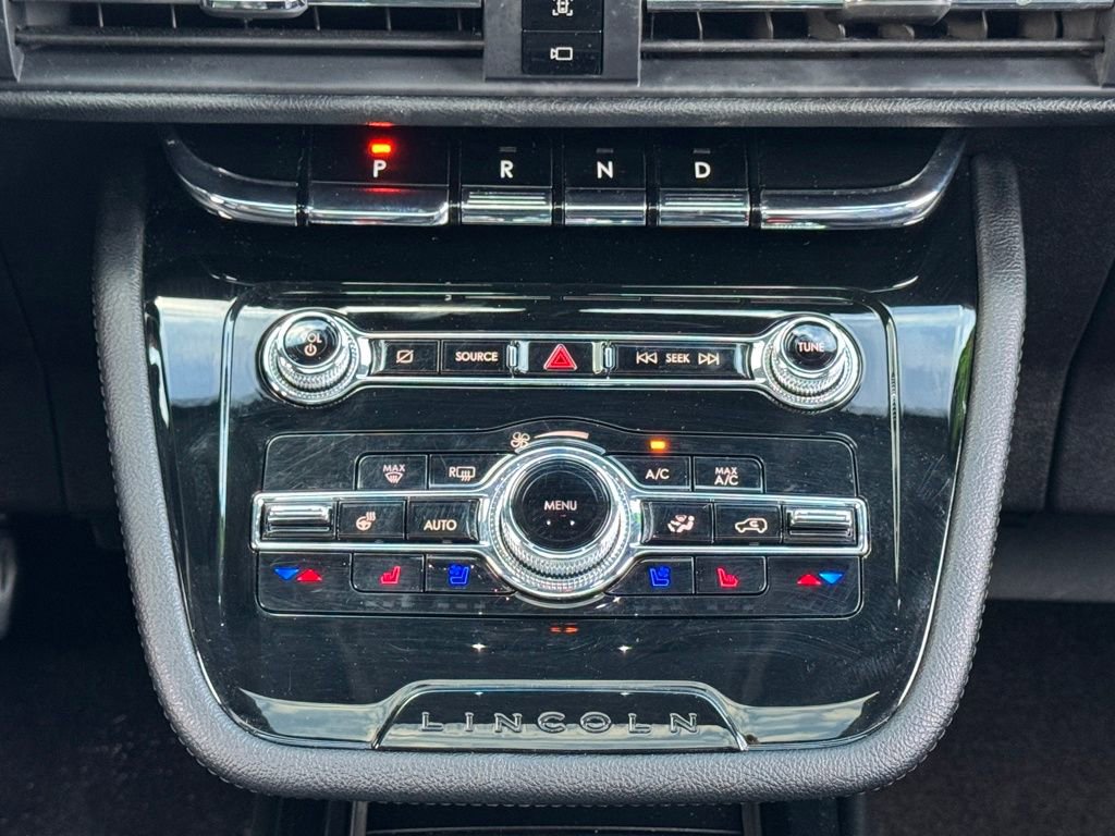 Used 2022 Lincoln Corsair Reserve w/ Elements Package image 25