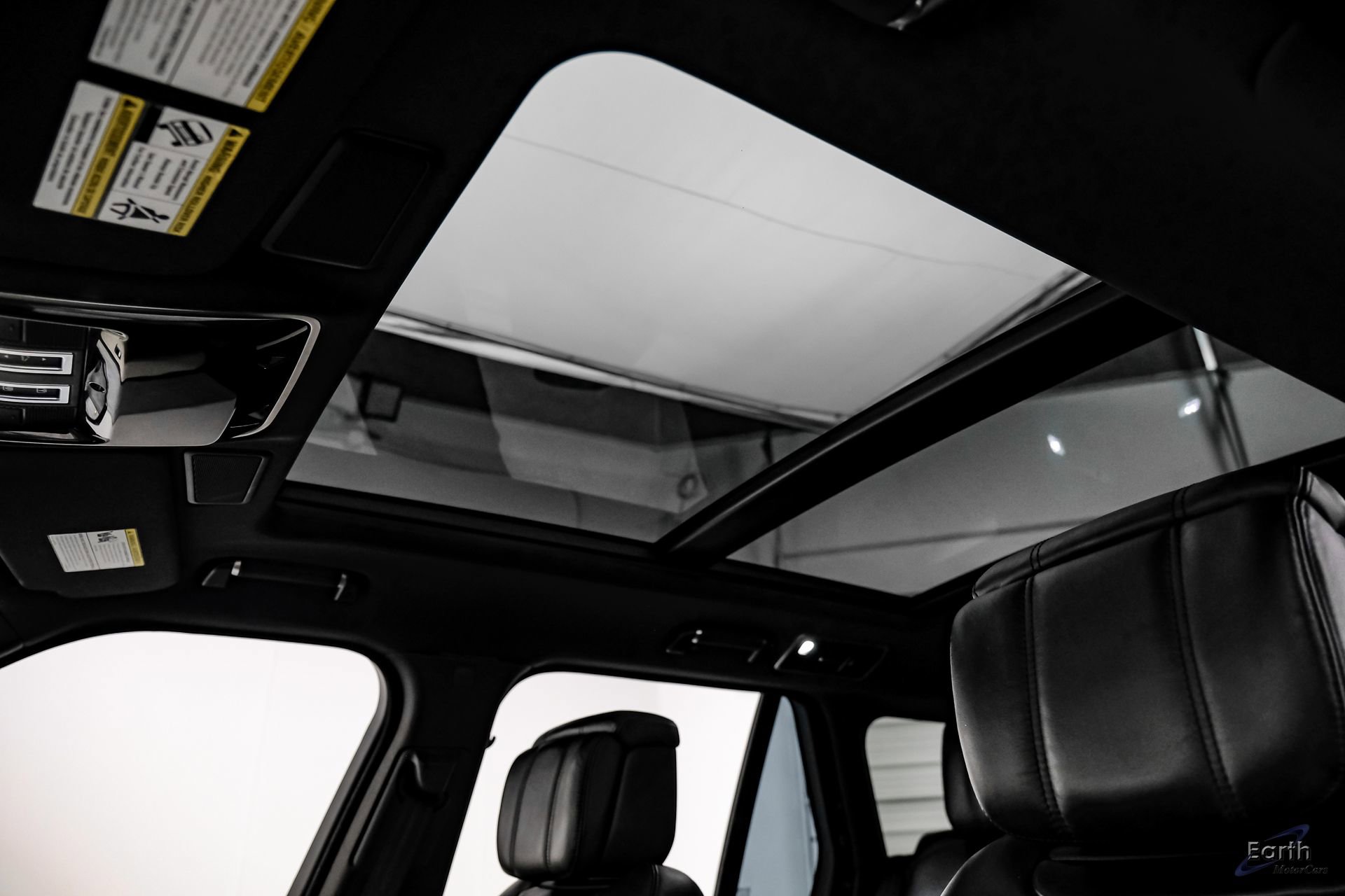 Used 2022 Land Rover Range Rover Westminster Edition image 38