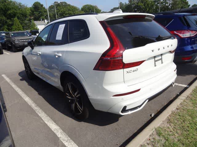Used 2022 Volvo XC60 B5 R-Design AWD/4WD image 6