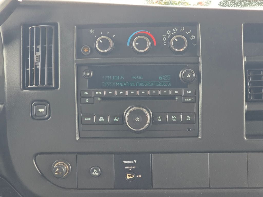 Used 2014 Chevrolet Express 3500 LT w/ LT Preferred Equipment Group RWD image 18