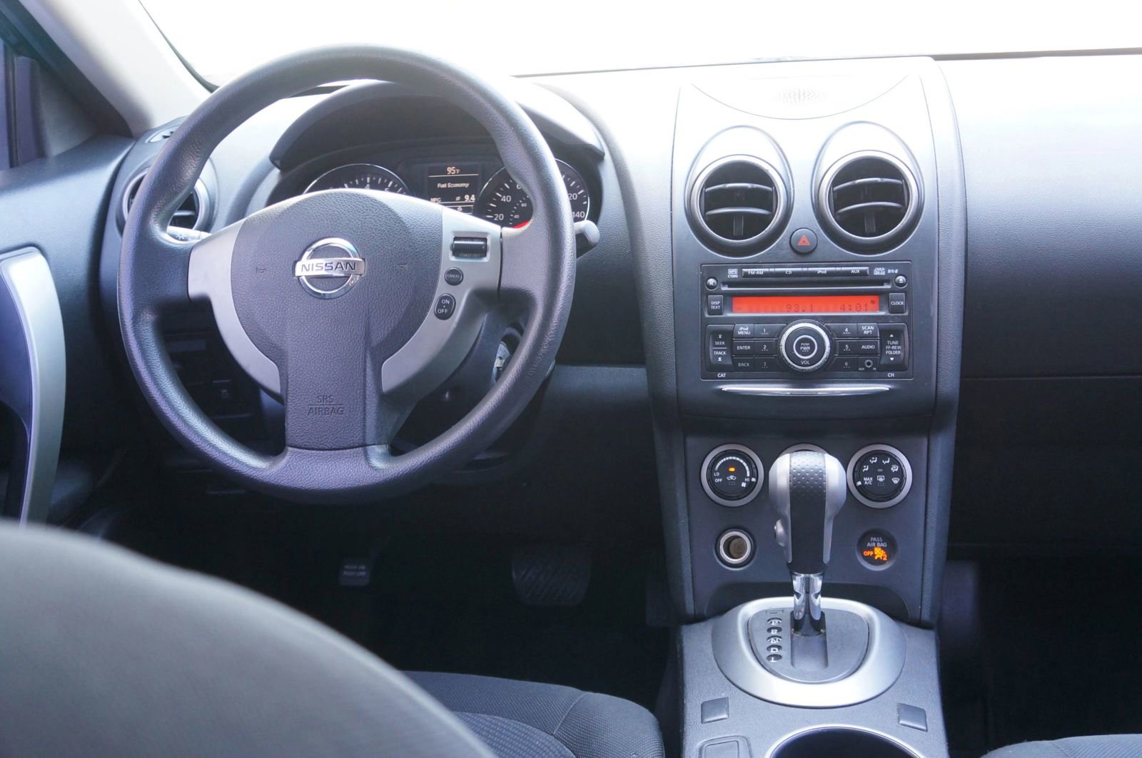 Used 2013 Nissan Rogue S FWD image 25