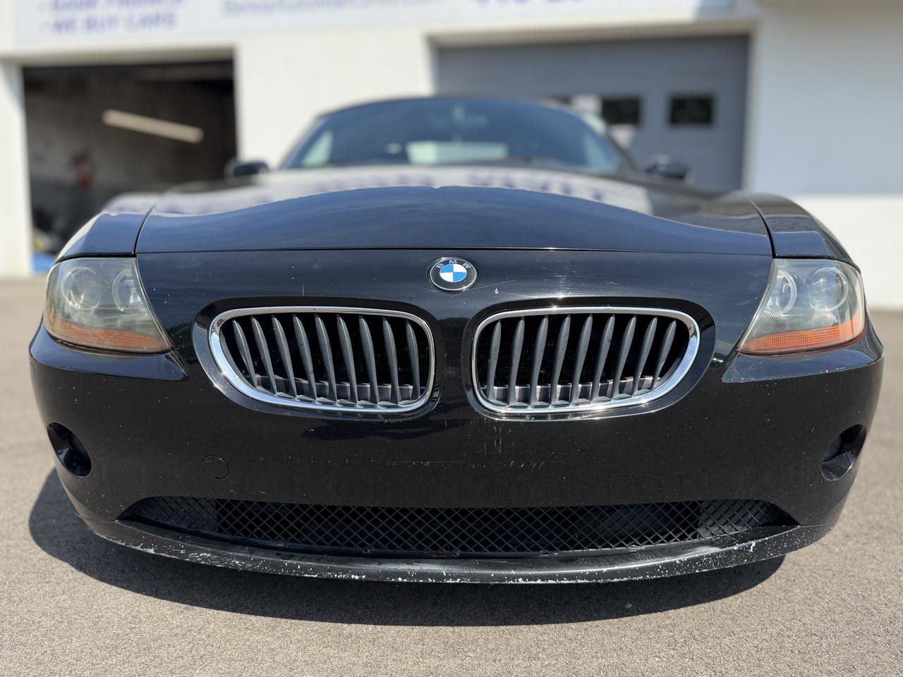 Used 2003 BMW Z4 2.5i RWD image 4