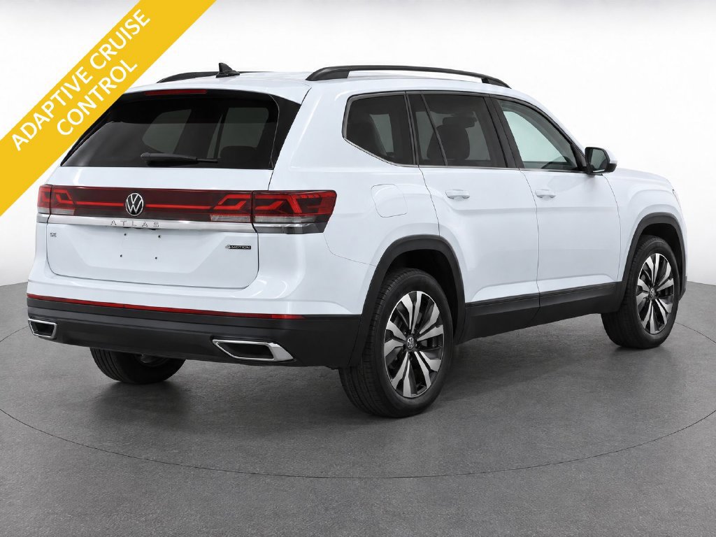 Used 2024 Volkswagen Atlas SE AWD/4WD image 3