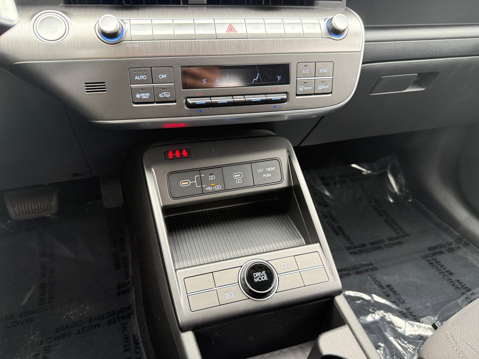 Certified 2025 Hyundai Kona SE FWD image 13