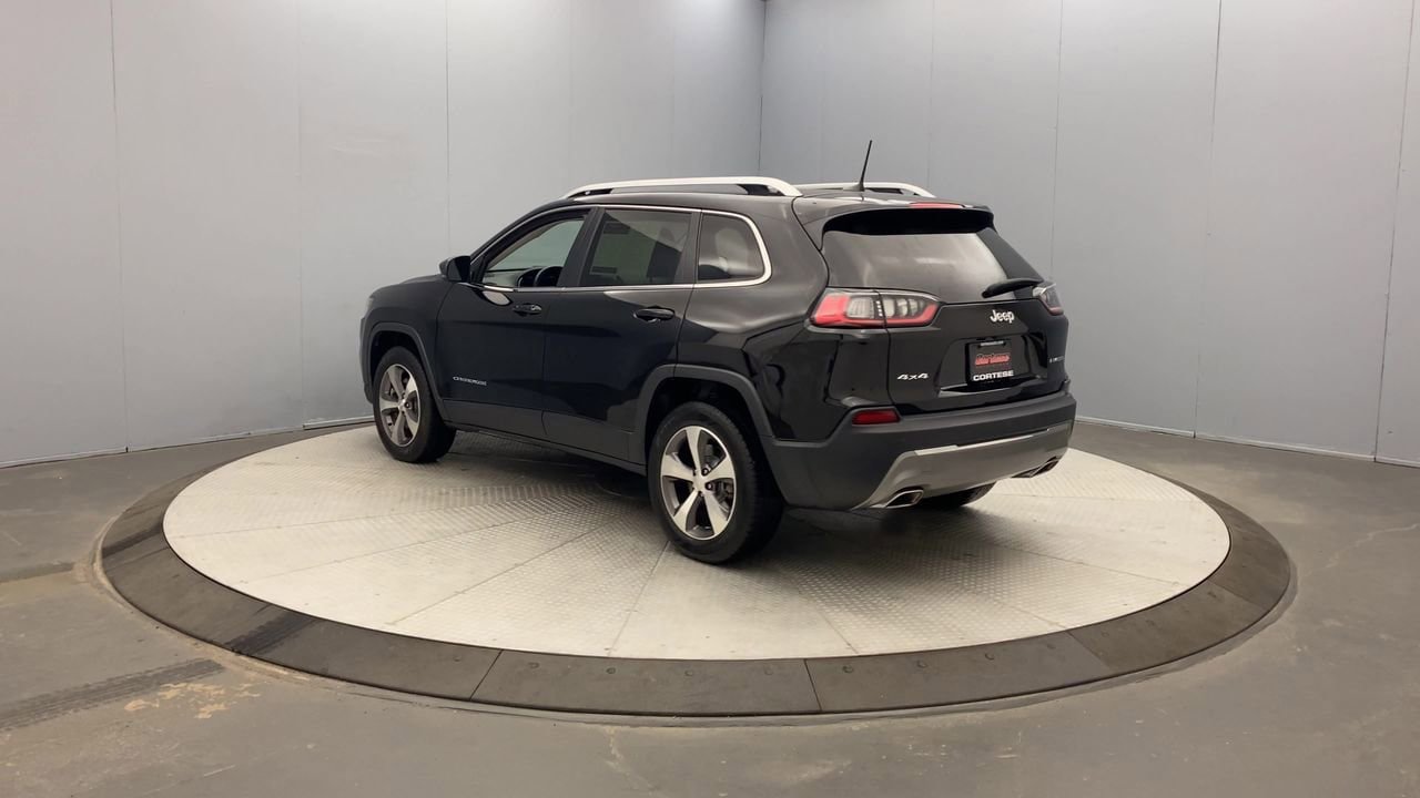 Used 2021 Jeep Cherokee Limited AWD/4WD image 3