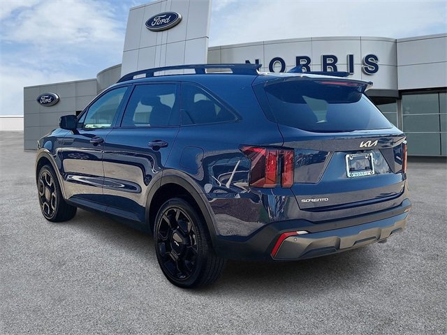 Used 2024 Kia Sorento X-Line EX image 3
