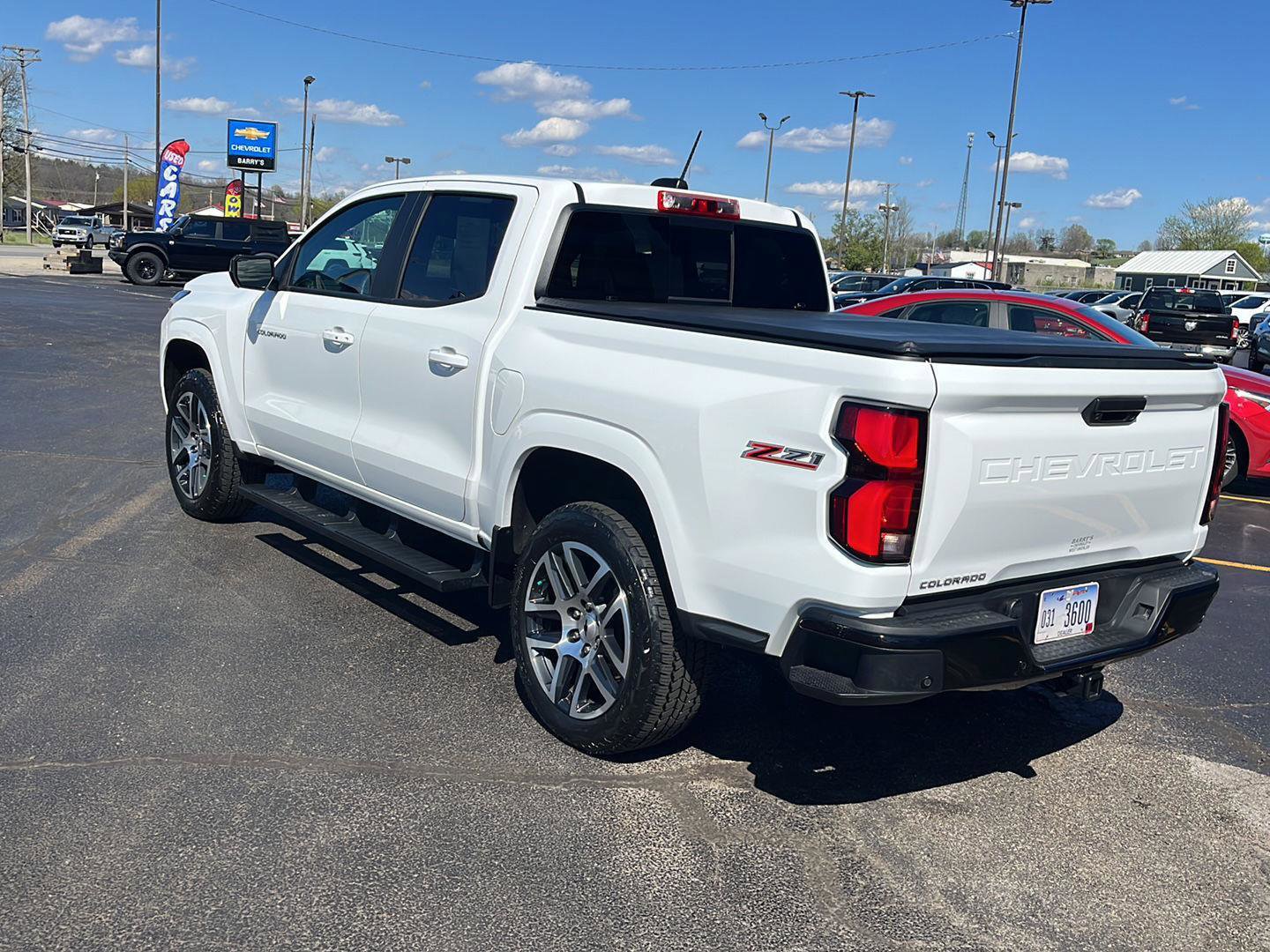 Used 2024 Chevrolet Colorado Z71 w/ Z71 Convenience Package 2 image 3