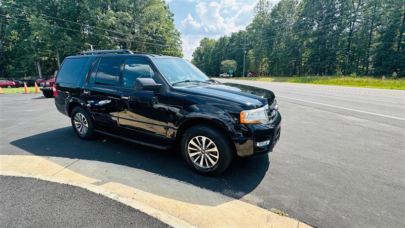 Used 2016 Ford Expedition XLT w/ Equipment Group 201A image 8