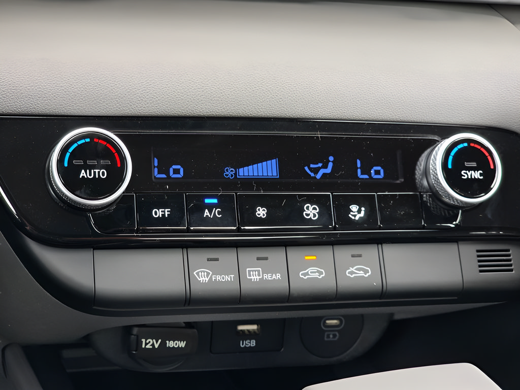 New 2026 Hyundai Elantra Sport FWD image 20
