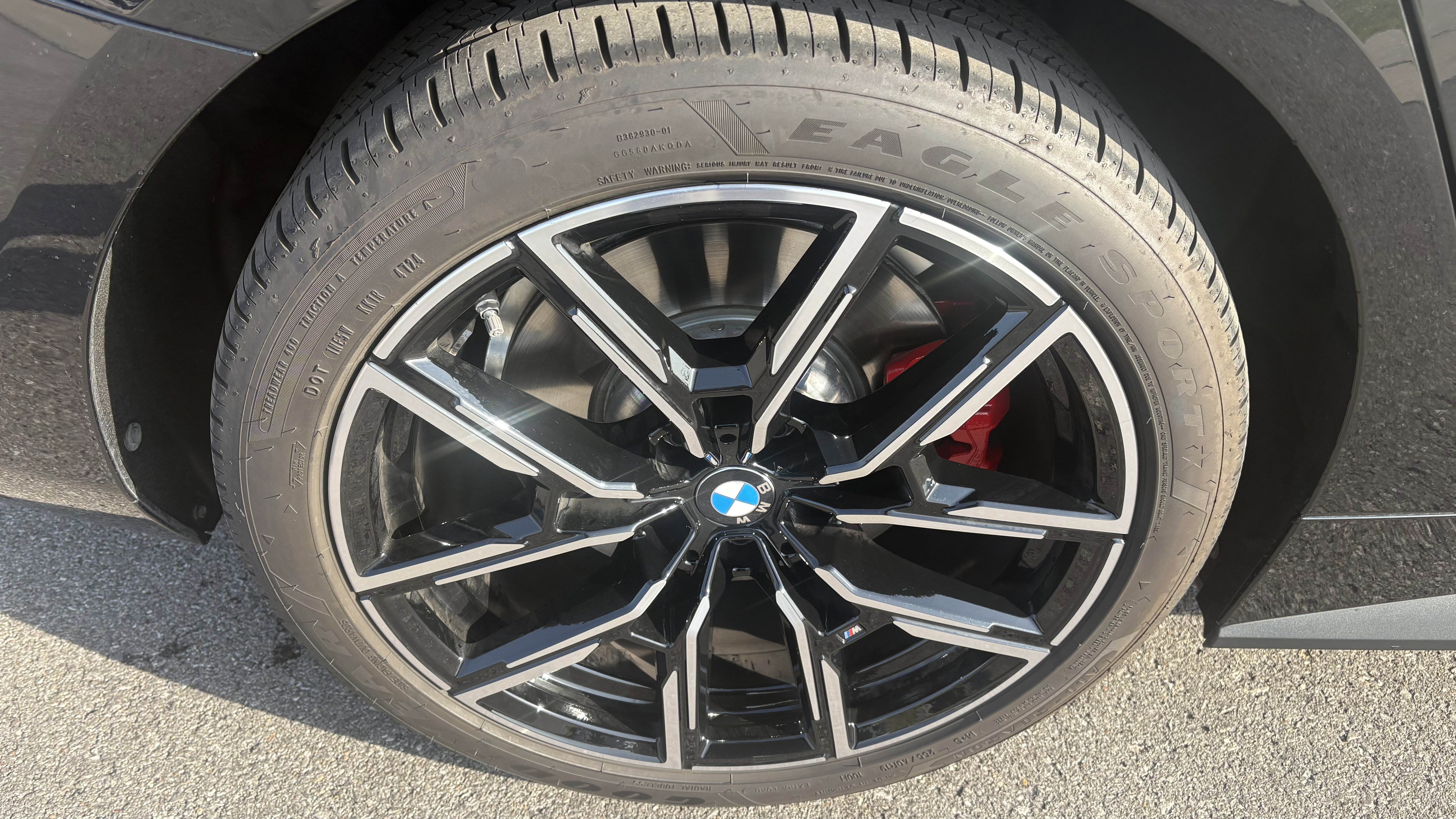 Used 2025 BMW i4 M50 w/ Premium Package image 14