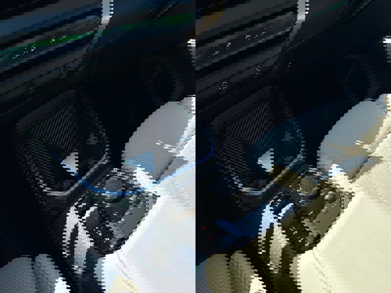 Used 2025 BMW X3 xDrive30i w/ Premium Package image 21